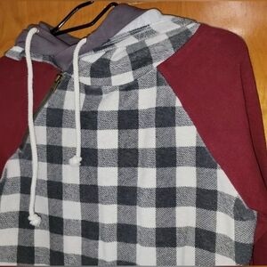 Burgundy Grey Plaid Ampersand Ave Mindy Mae Sweatshirt Hoodie Women's Small